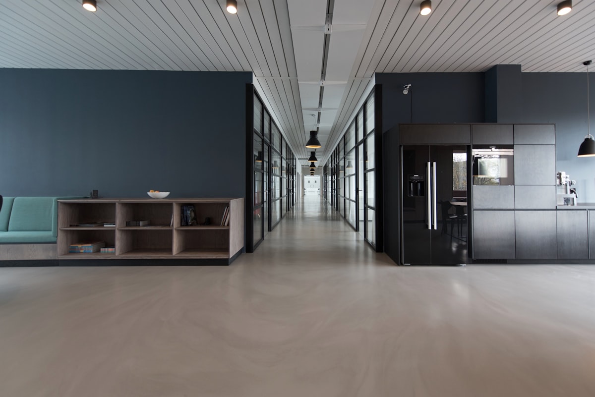 How Choosing the Right Cleaner for Your Office Can Save You Money